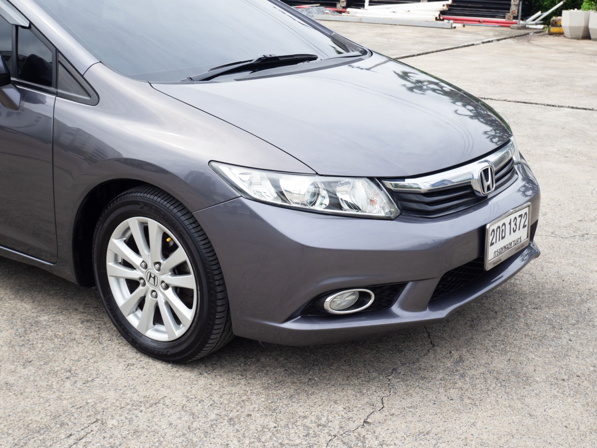 2016 Honda City สีเทา (รูปที่ 4)