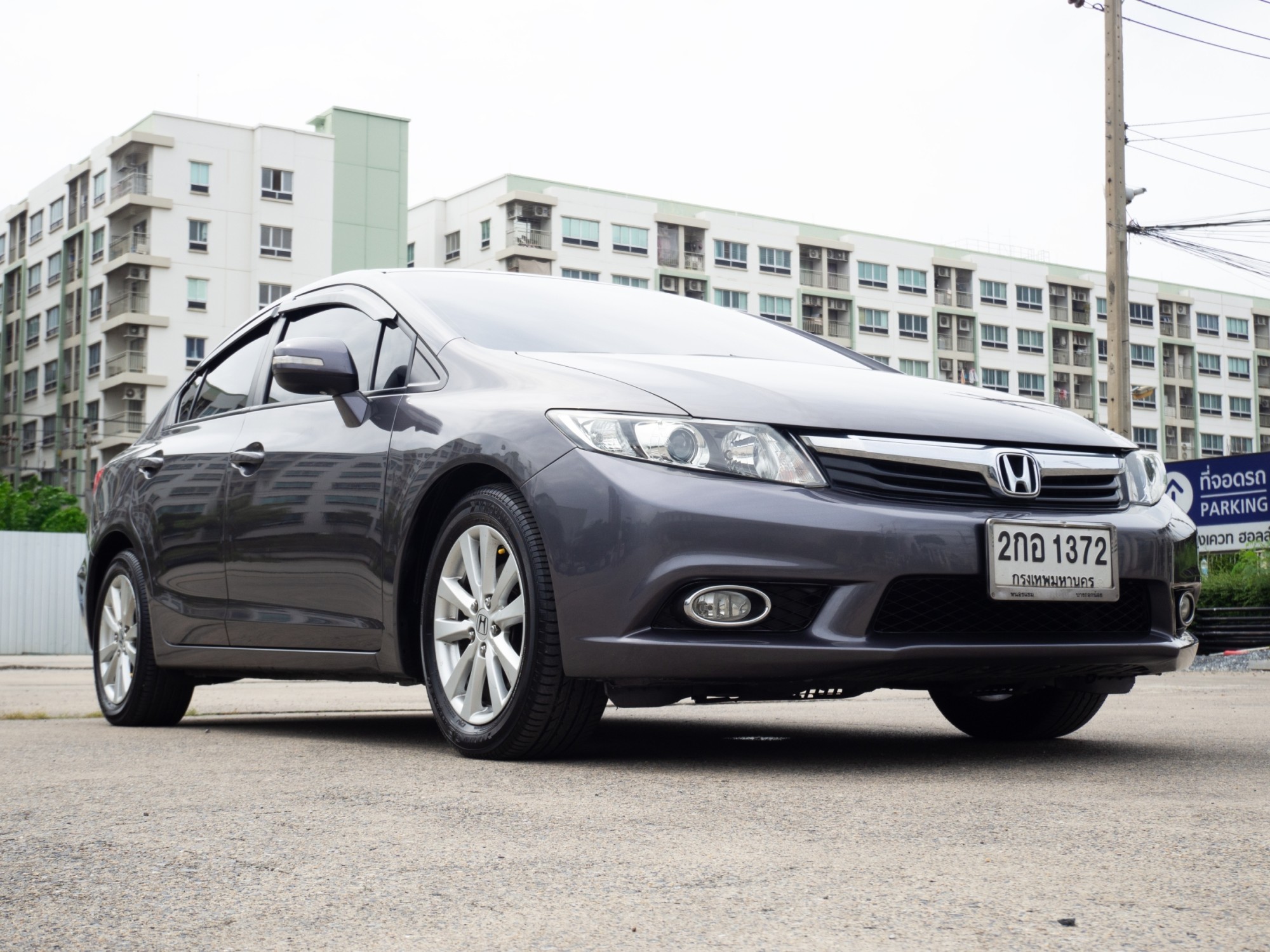 2016 Honda City สีเทา (รูปที่ 16)