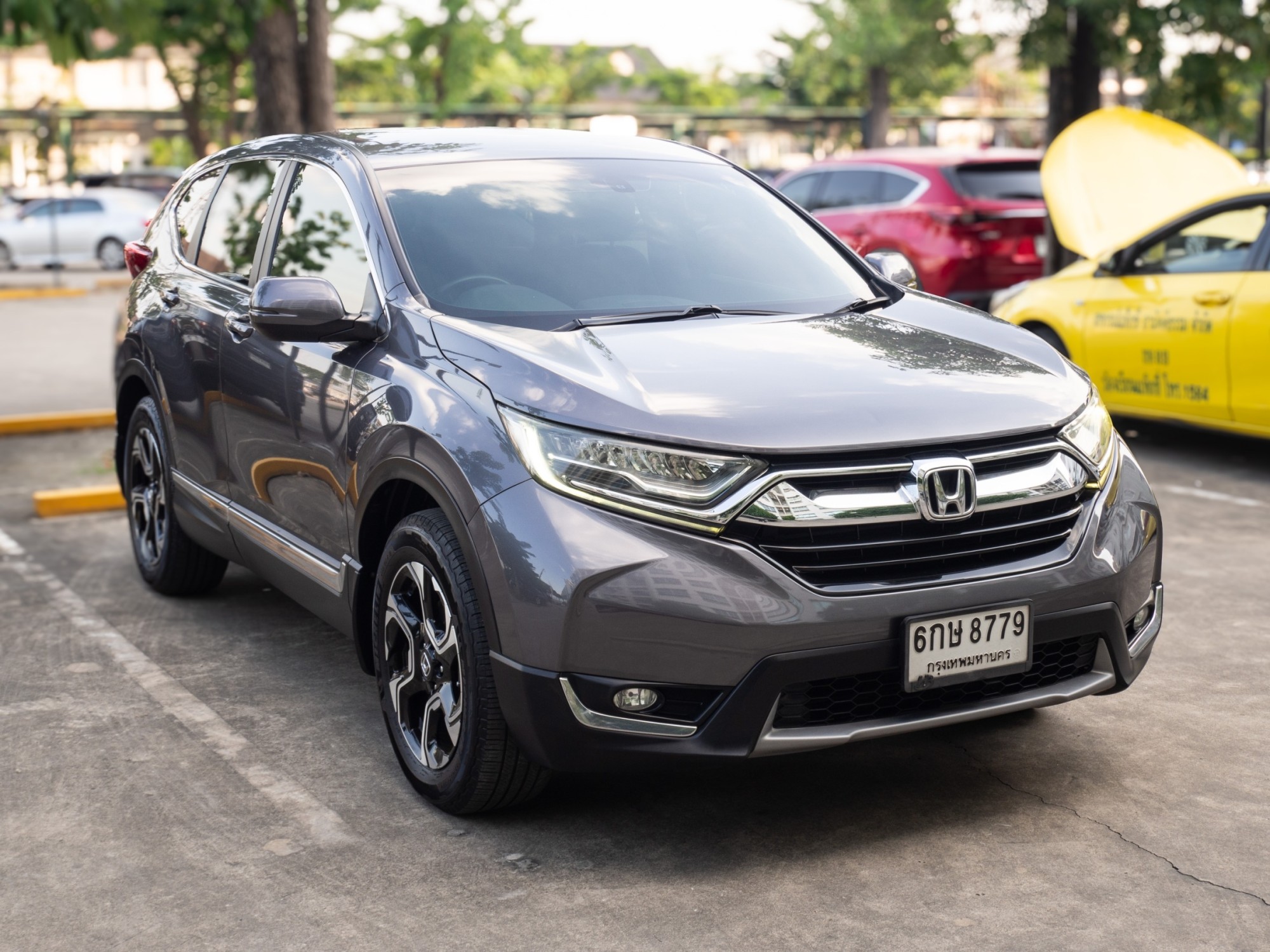 2017 Honda CR-V สีเทา (รูปที่ 5)