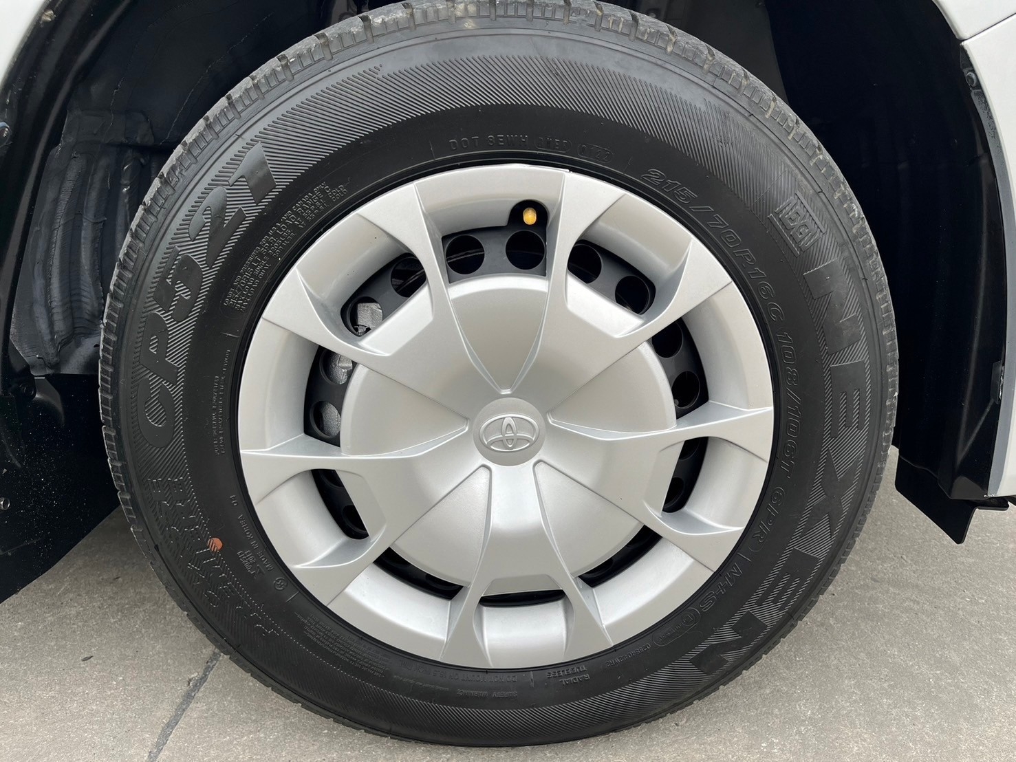 2019 Toyota HiAce หลังคาเตี้ย สีเงิน (รูปที่ 19)