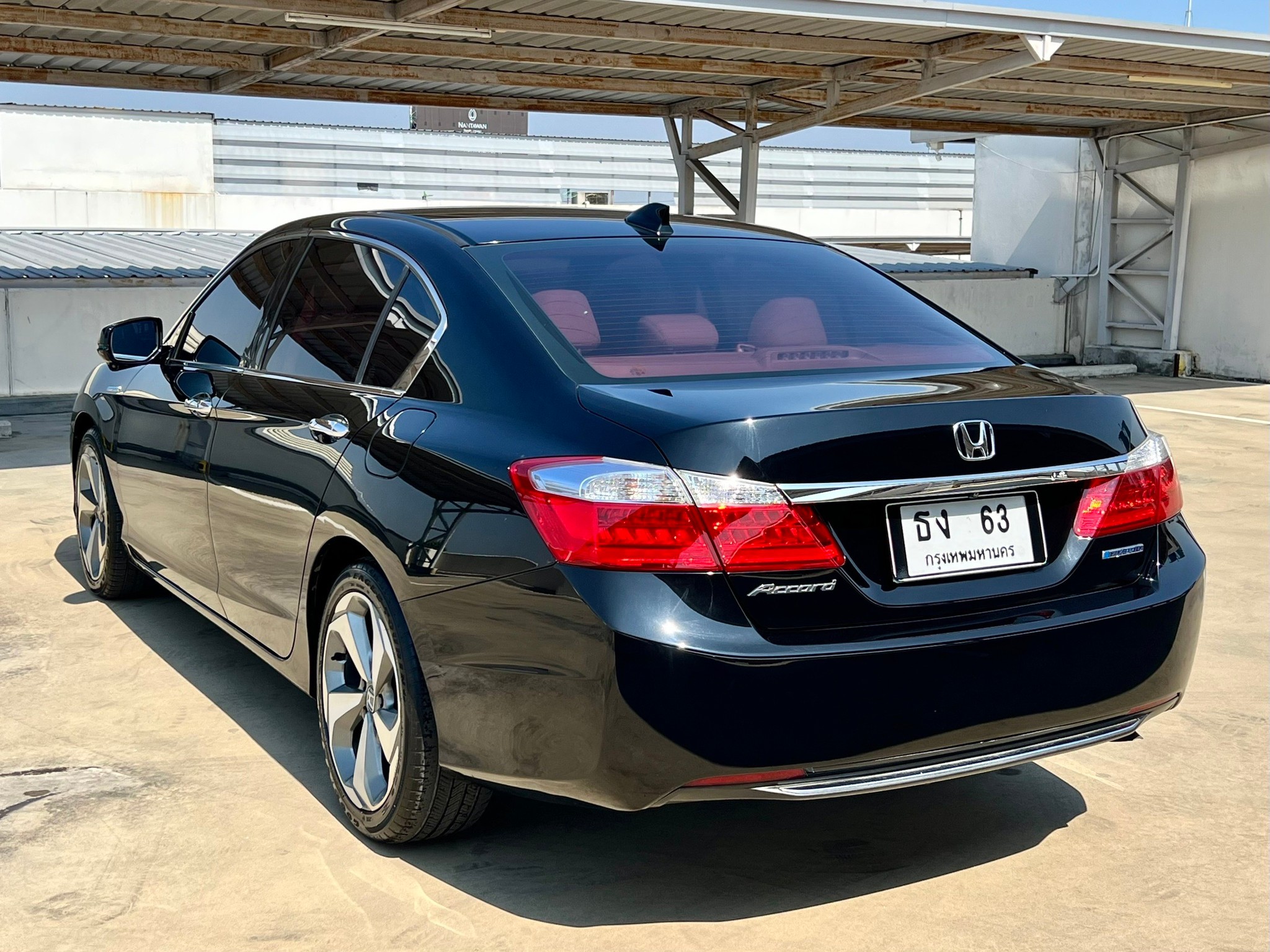 HONDA ACCORD 2.0 HYBRID ปี 2015 จด 2017 รถมือป้ายแดงเข้าศูนย์ทุกระยะ (ป้ายเจ้าของขอคืน) (รูปที่ 5)