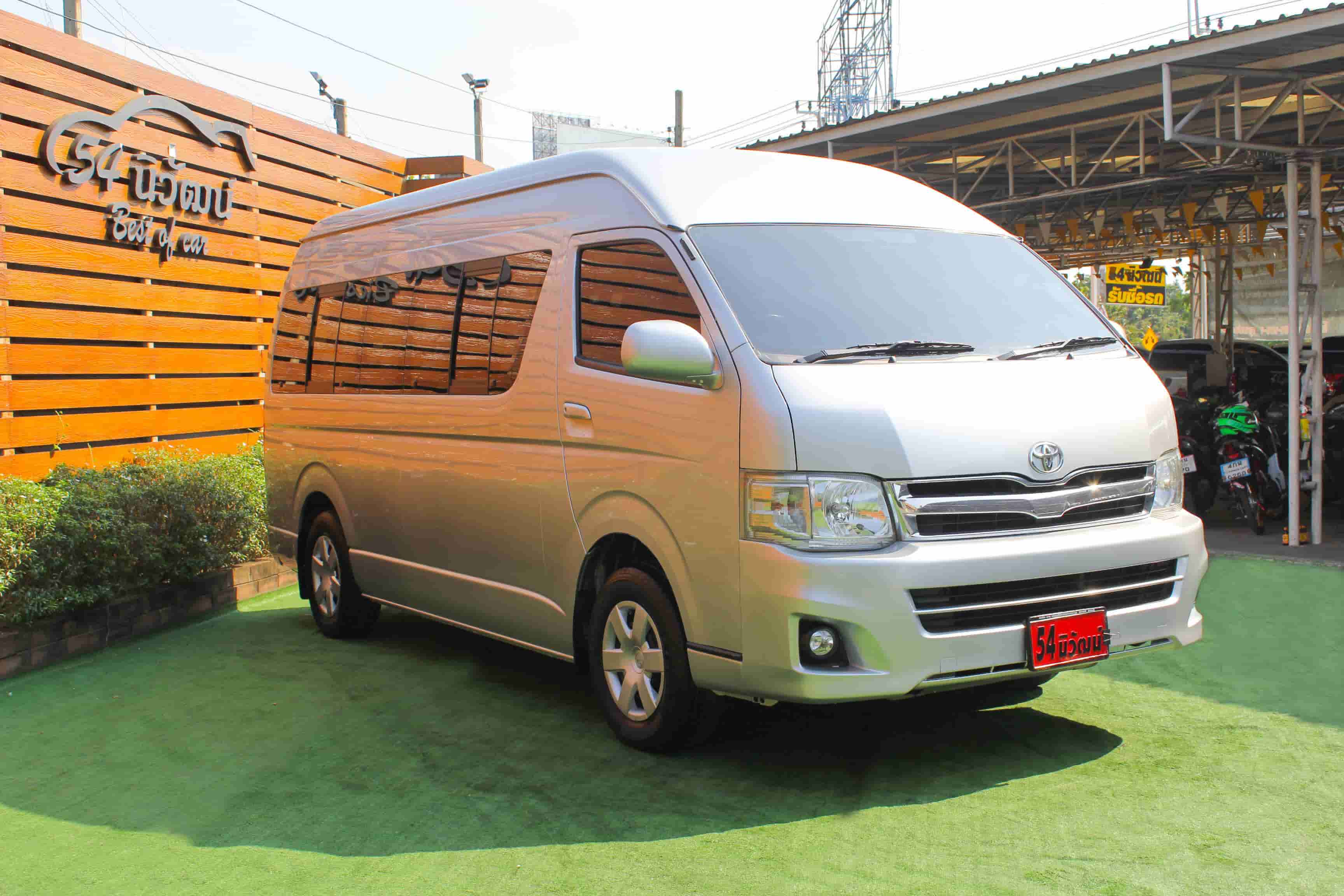 Toyota COMMUTER 2.5 GL ปี 2012 สีเงิน (รูปที่ 3)