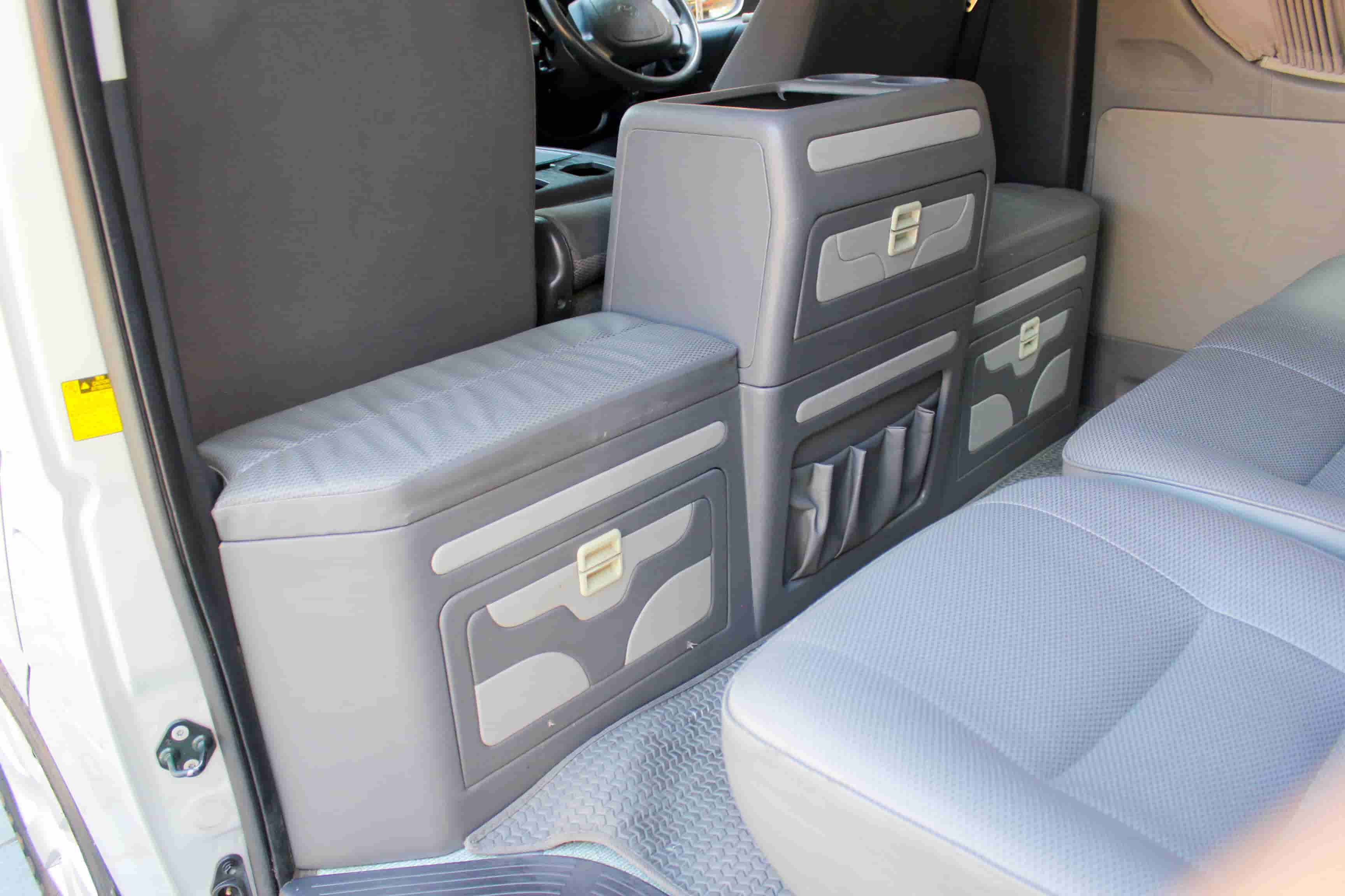 Toyota COMMUTER 2.5 GL ปี 2012 สีเงิน (รูปที่ 7)