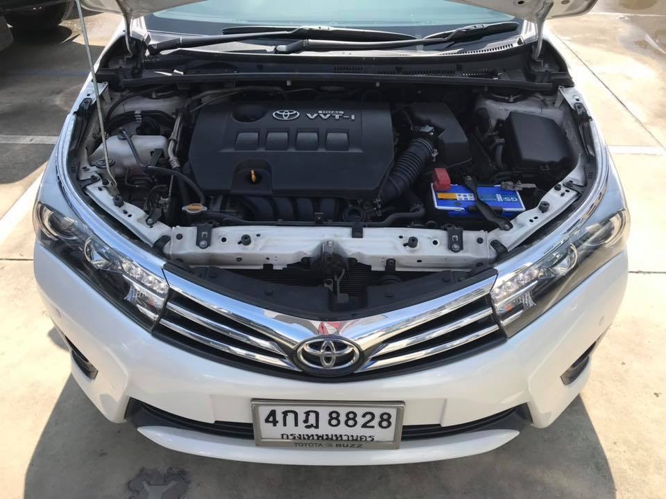 Toyota Corolla Altis โฉม 14-16 ปี 2015 สีขาว (รูปที่ 8)