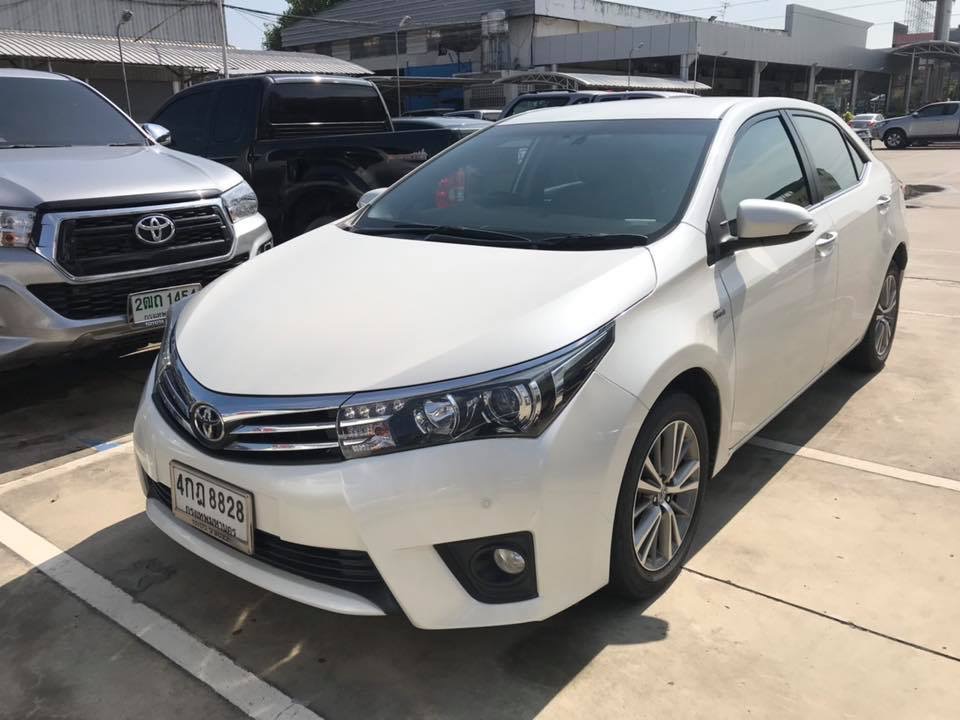 Toyota Corolla Altis โฉม 14-16 ปี 2015 สีขาว (รูปที่ 3)