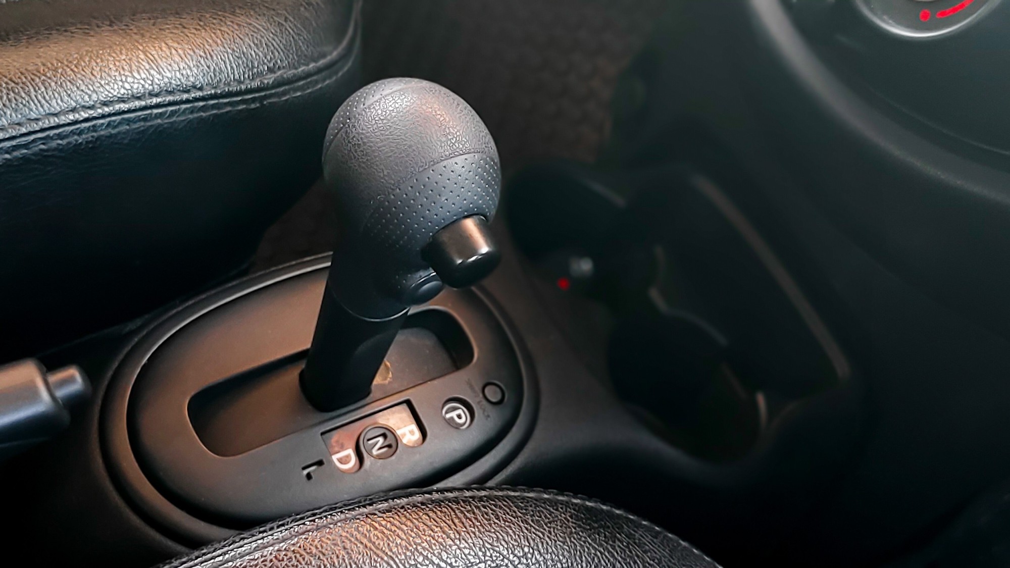 NISSAN March 1.2EL CVT ปี 2016 auto (รูปที่ 4)