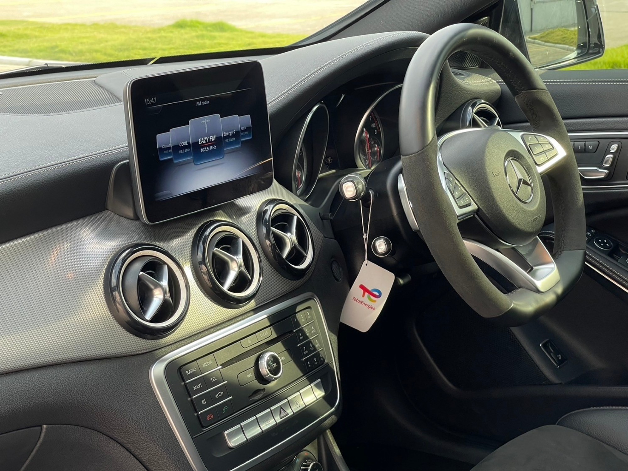 Mercedes-Benz CLA250 AMG Facelift White Art Edition (W117) ปี 2018 จด 2019 (รูปที่ 17)