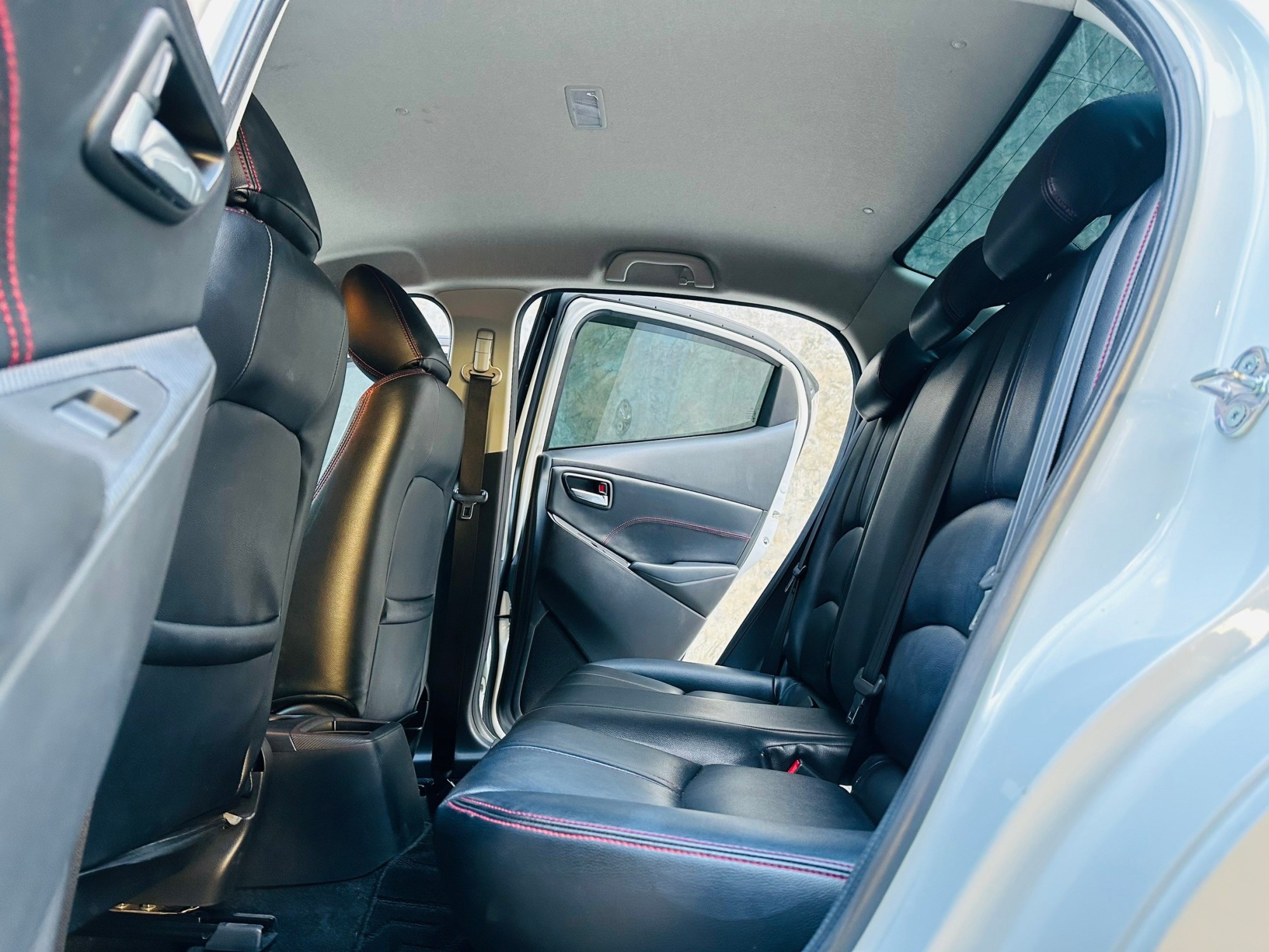 2017 MAZDA 2 1.3 Skyactiv-G High Connect (รูปที่ 13)