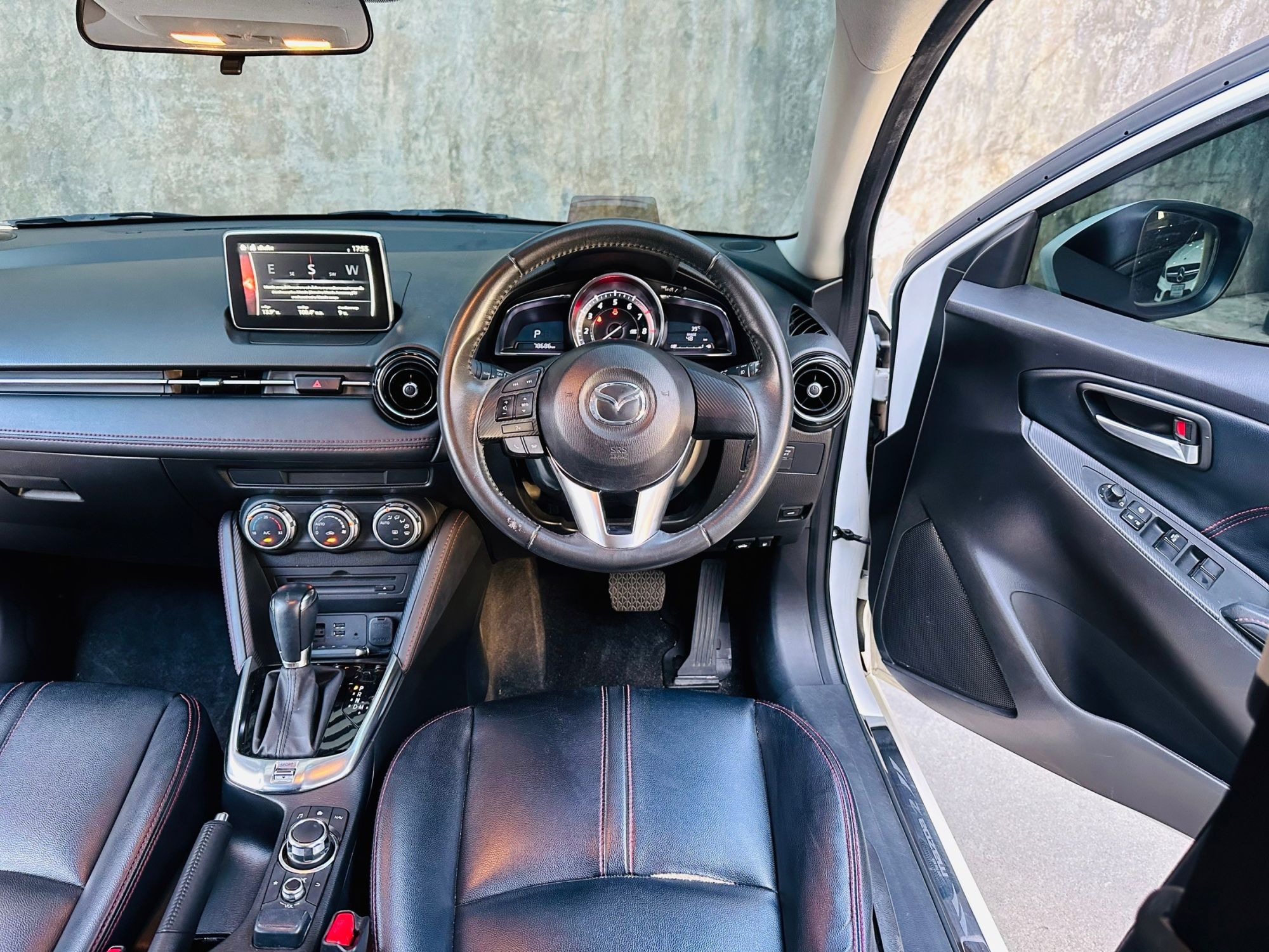 2017 MAZDA 2 1.3 Skyactiv-G High Connect (รูปที่ 14)