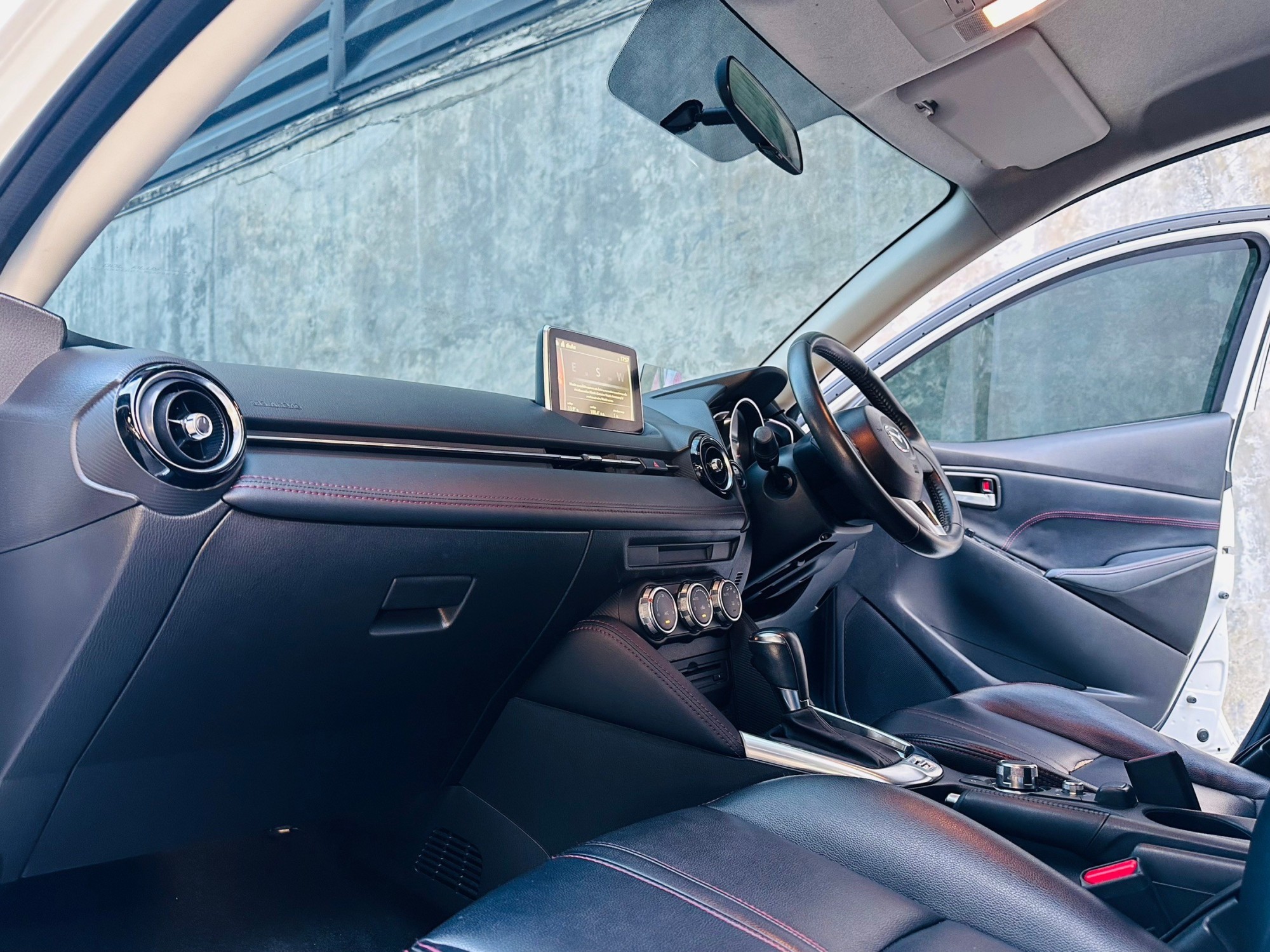 2017 MAZDA 2 1.3 Skyactiv-G High Connect (รูปที่ 11)