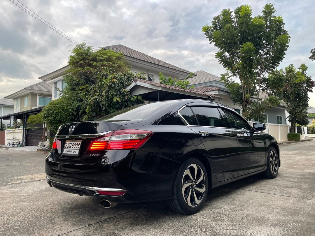 Honda #Accord 2.0 E ปี 2018 สีดำ auto รถสวย (รูปที่ 15)