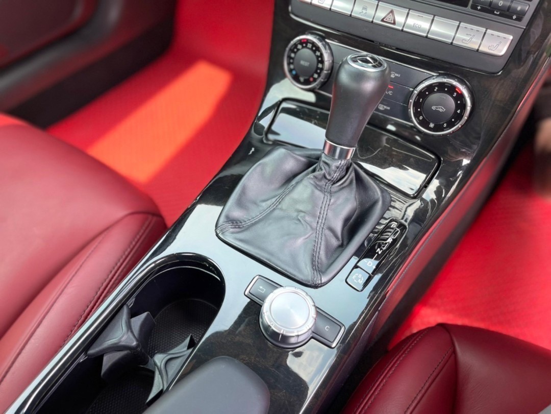 Benz SLK 200 AMG Roadster 2012 (รูปที่ 2)