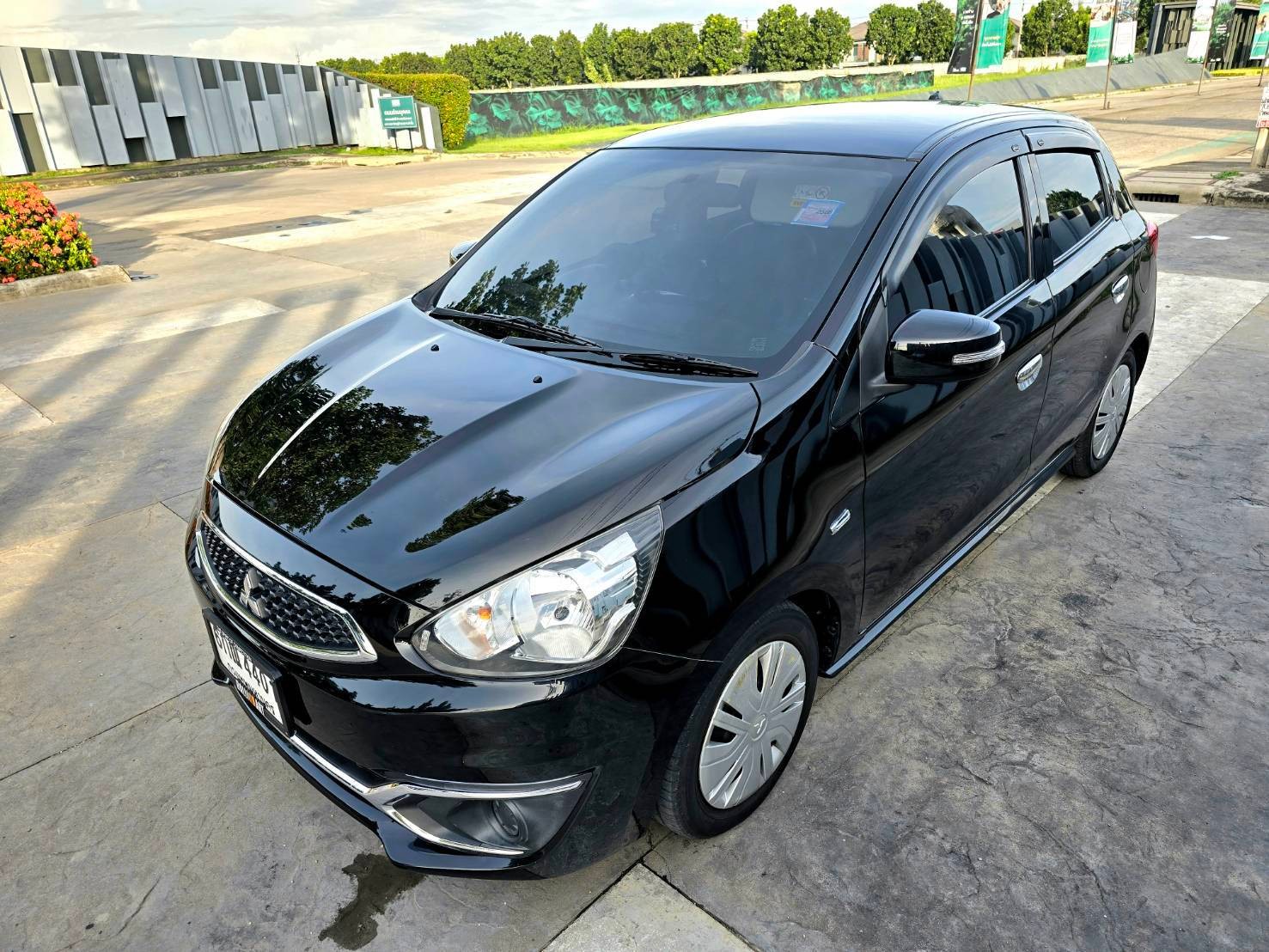 Mitsubishi Mirage GLX 1.2 ปี 2017 ไมล์ 110,000 kmเท่านั้น!!!!!! รถสวยมากๆทั้งภายนอกเเละภายใน ไม่มีชนหนักเลย เชคศูนย์Mitsuตลอด (รูปที่ 15)