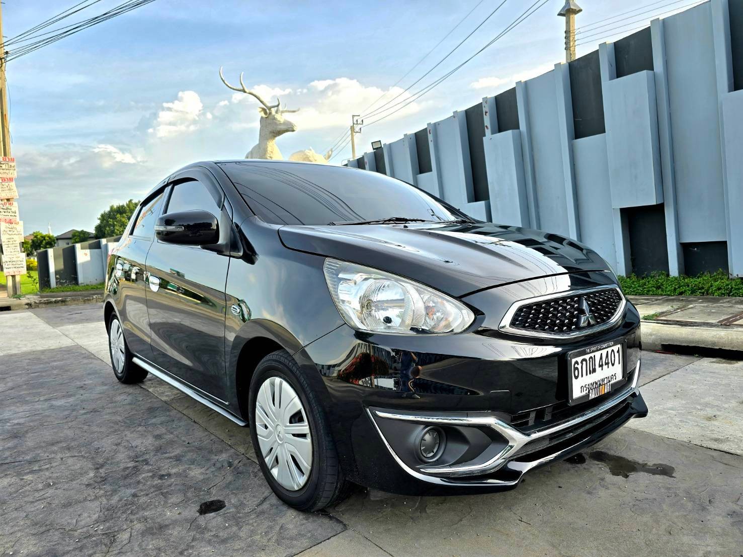 Mitsubishi Mirage GLX 1.2 ปี 2017 ไมล์ 110,000 kmเท่านั้น!!!!!! รถสวยมากๆทั้งภายนอกเเละภายใน ไม่มีชนหนักเลย เชคศูนย์Mitsuตลอด (รูปที่ 10)