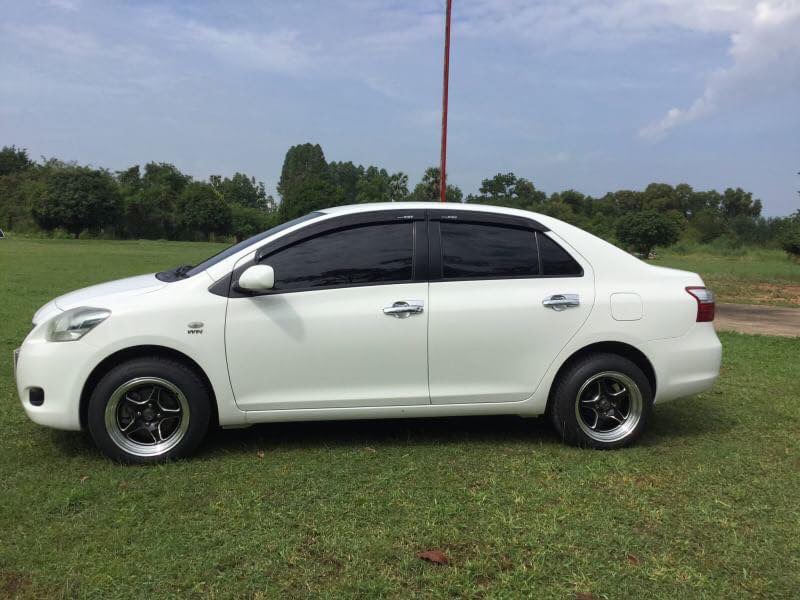 Toyota Vios ปี 2013 สีขาว