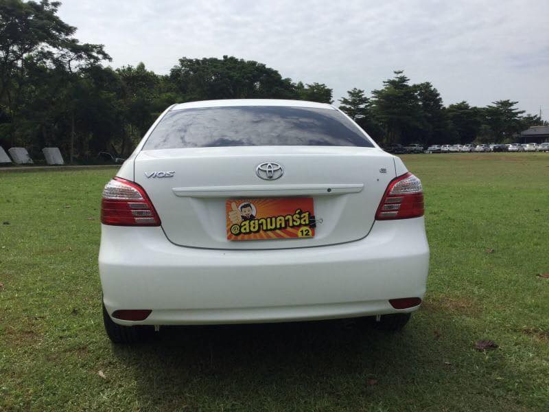 Toyota Vios ปี 2013 สีขาว