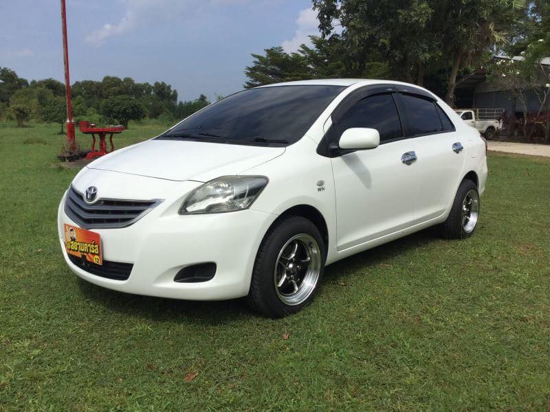 Toyota Vios ปี 2013 สีขาว