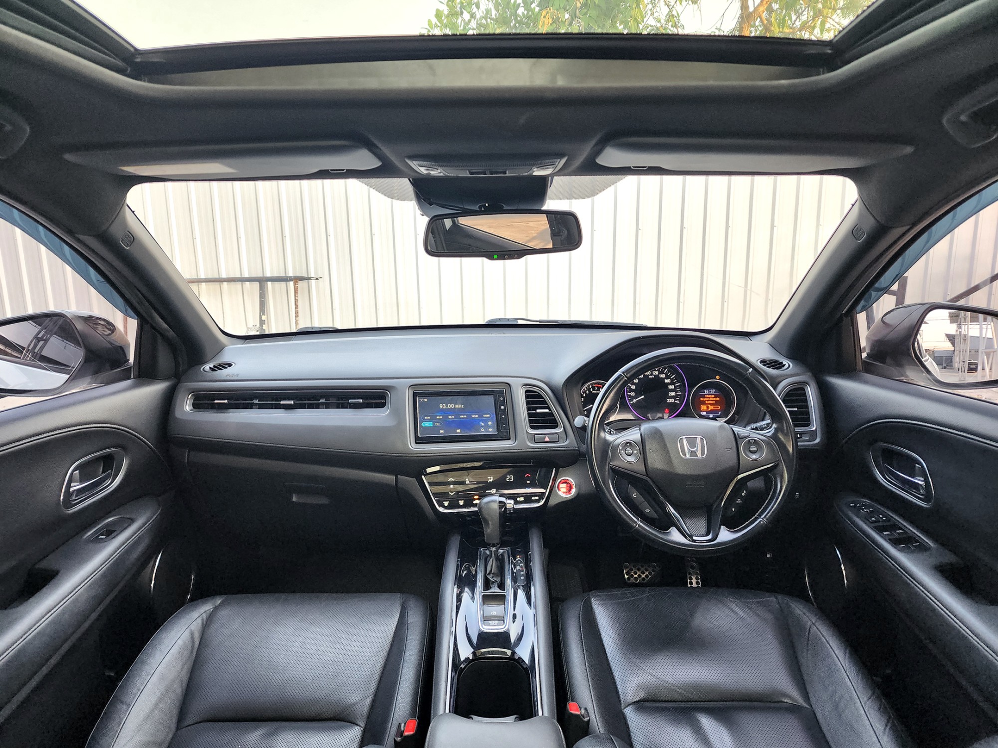 Honda Hrv 1.8RS Sunroof รุ่นท๊อปสุด ปี 2019 ไมล์ 119,000 กม. (รูปที่ 4)
