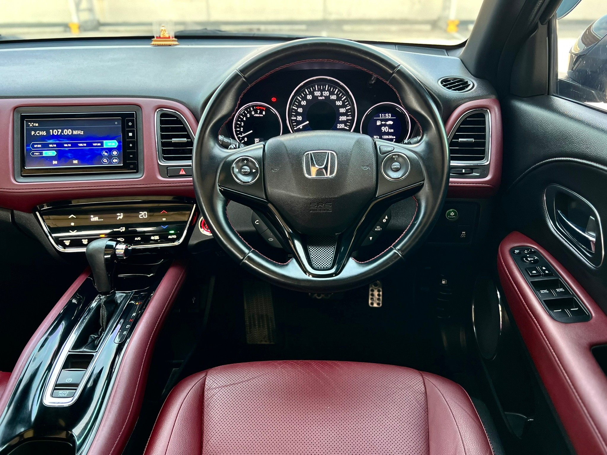 HONDA HRV, 1.8 RS ปี 2020 เบาะภายในแดง มือเดี่ยวป้ายแดง ฟรีดาวน์ (รูปที่ 13)