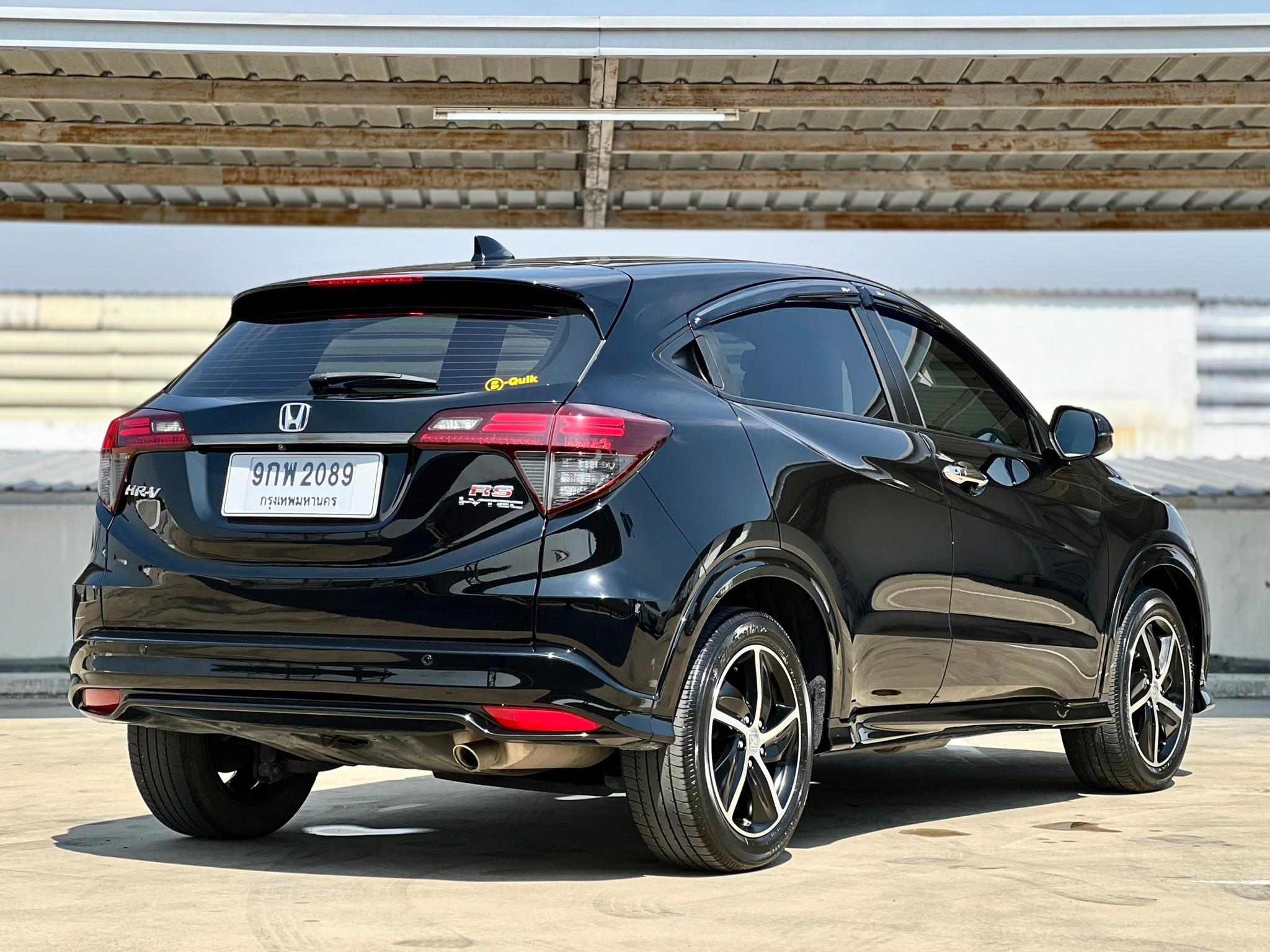 HONDA HRV, 1.8 RS ปี 2020 เบาะภายในแดง มือเดี่ยวป้ายแดง ฟรีดาวน์ (รูปที่ 8)