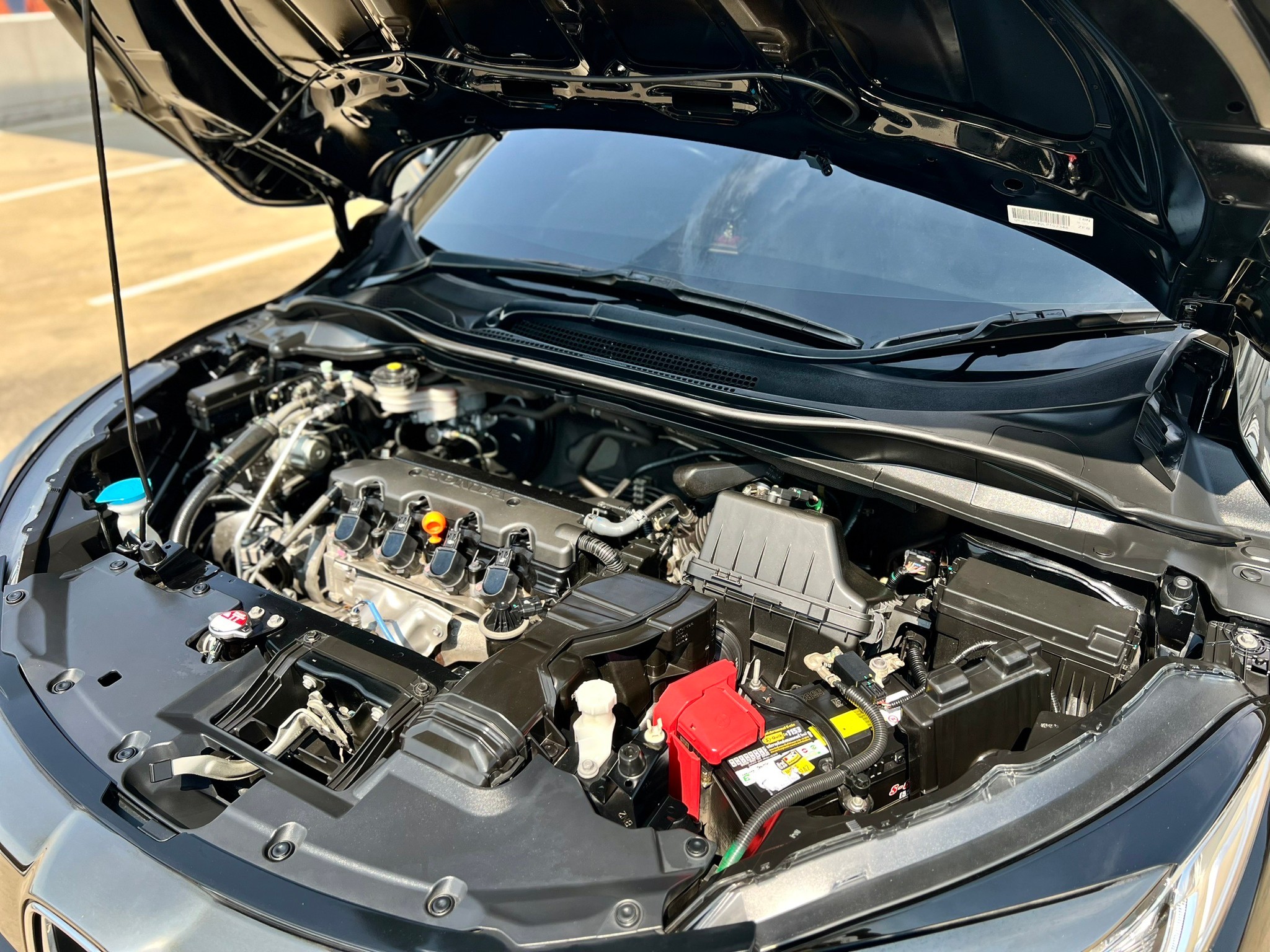HONDA HRV, 1.8 RS ปี 2020 เบาะภายในแดง มือเดี่ยวป้ายแดง ฟรีดาวน์ (รูปที่ 2)