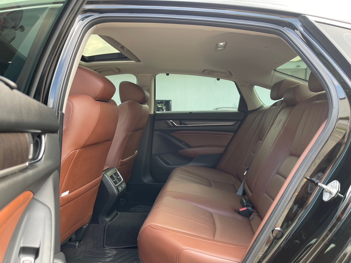 Honda Accord Hybrid Tech G10 2019 ไมล์ 80,000 กม. (รูปที่ 9)