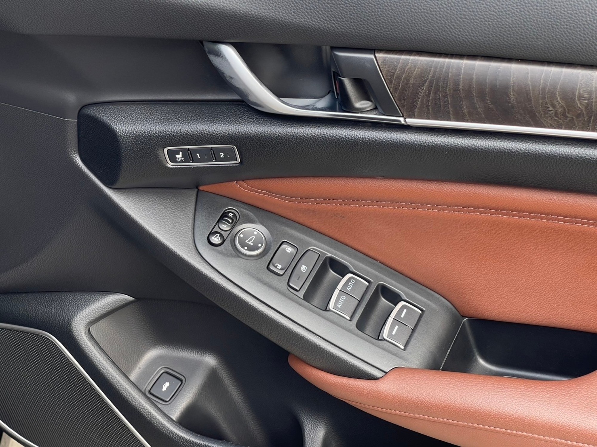 Honda Accord Hybrid Tech G10 2019 ไมล์ 80,000 กม. (รูปที่ 3)