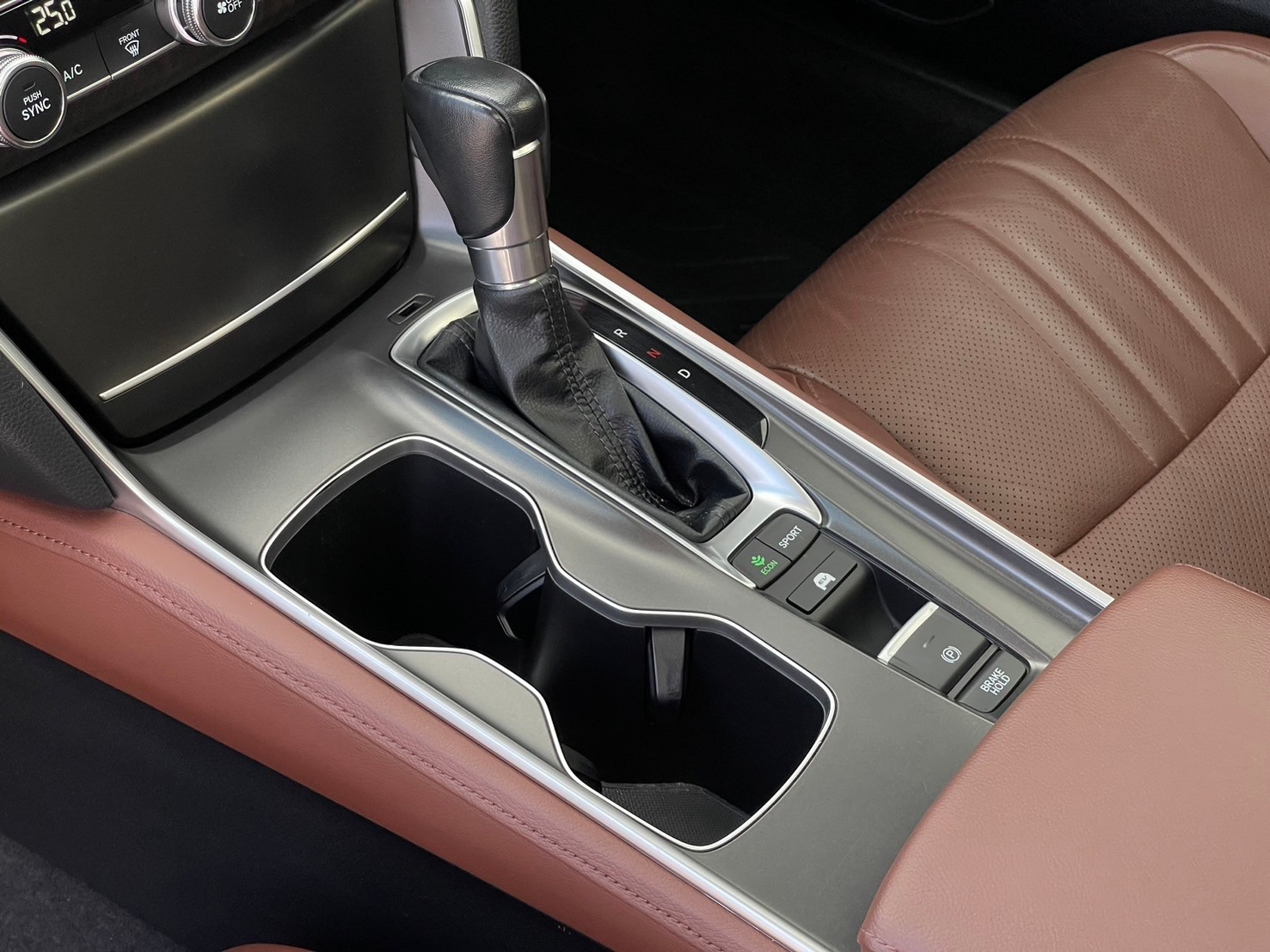 Honda Accord Hybrid Tech G10 2019 ไมล์ 80,000 กม. (รูปที่ 7)