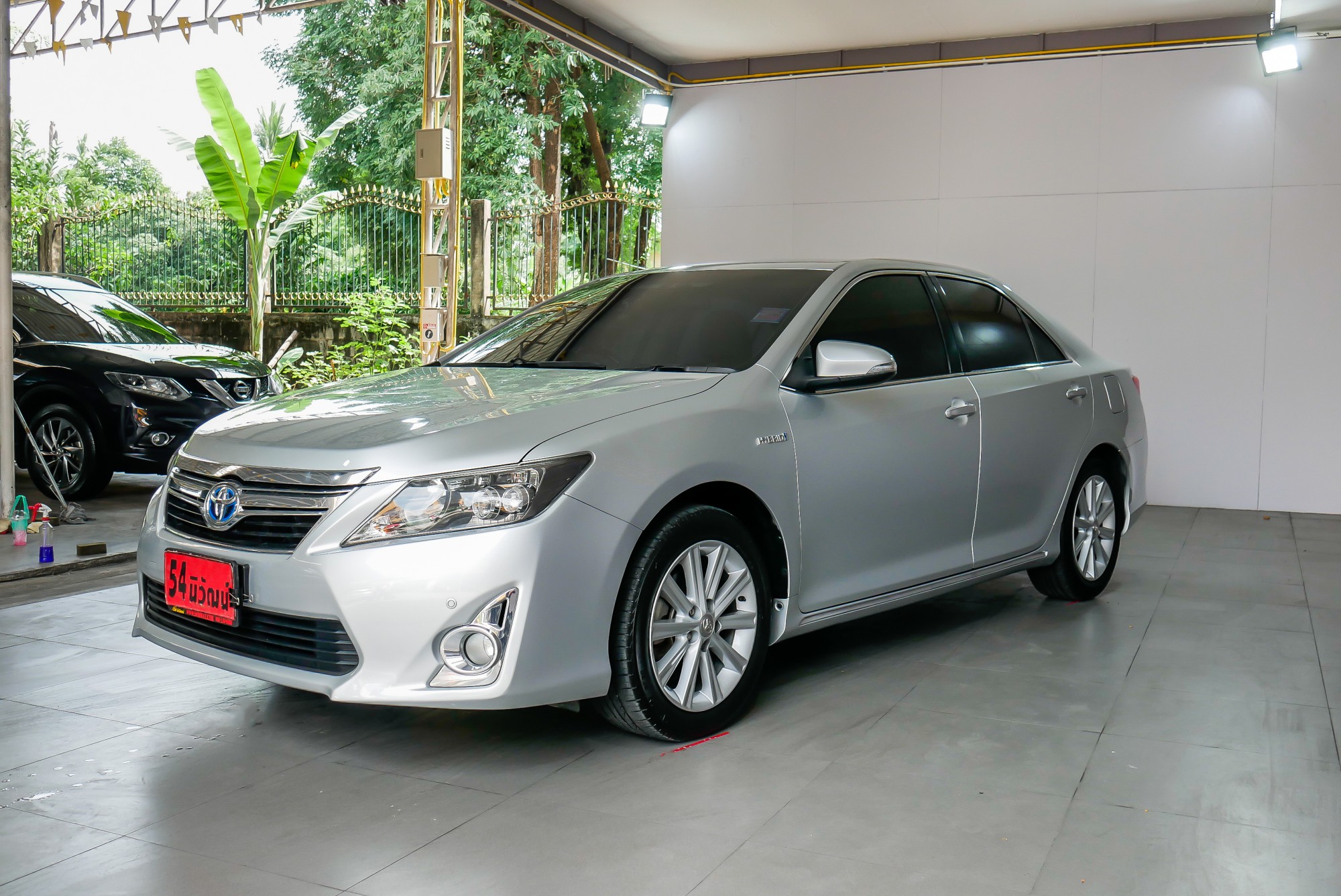 TOYOTA CAMRY 2.5 HV MP3 ปี 2012 สีเทา