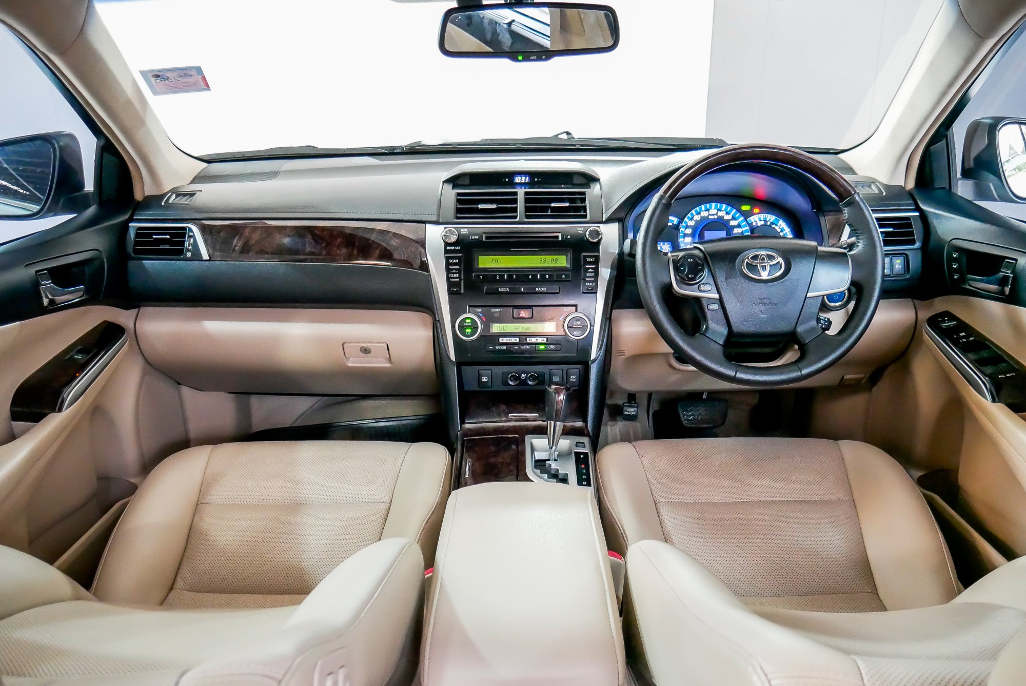 TOYOTA CAMRY 2.5 HV MP3 ปี 2012 สีเทา (รูปที่ 5)