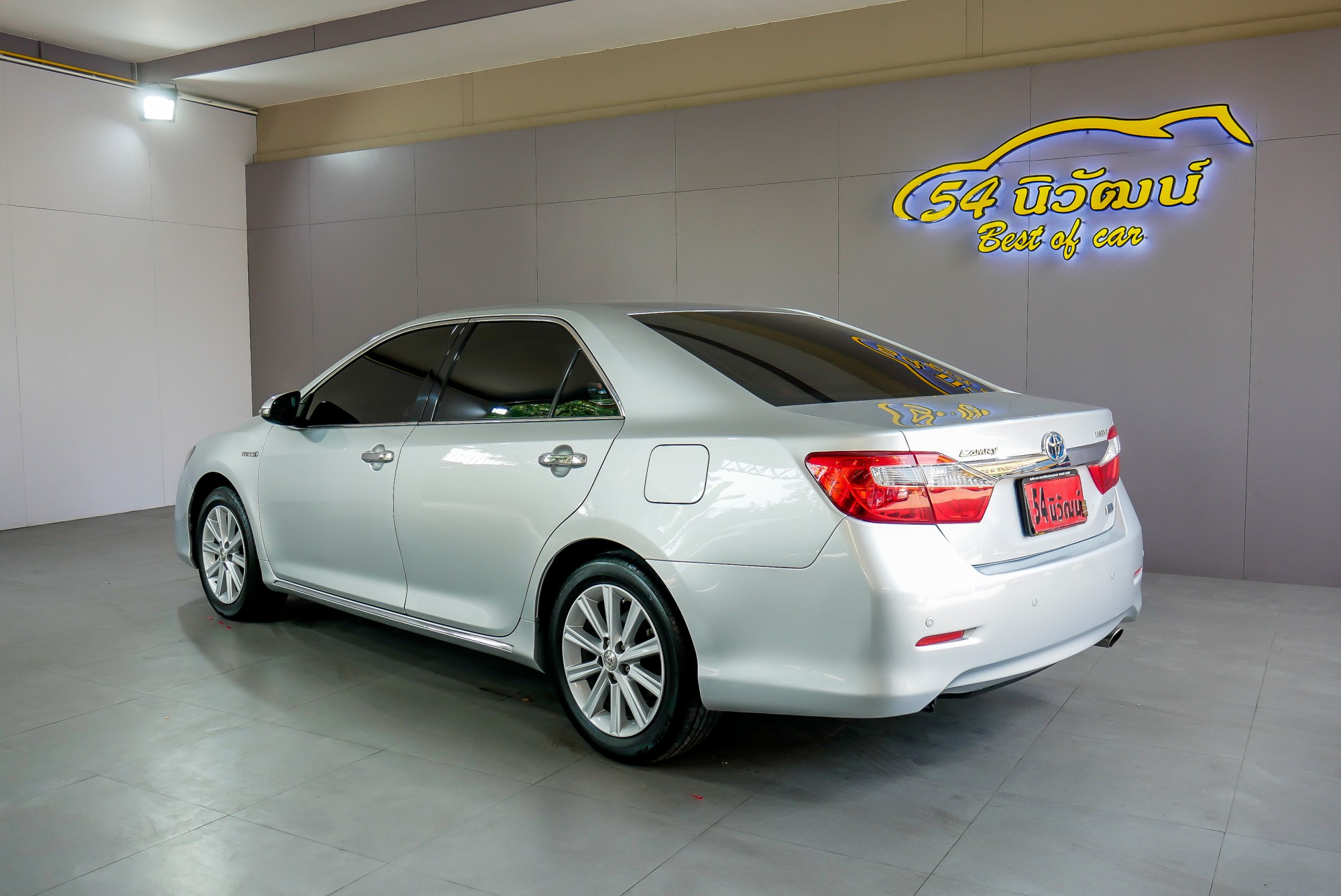 TOYOTA CAMRY 2.5 HV MP3 ปี 2012 สีเทา