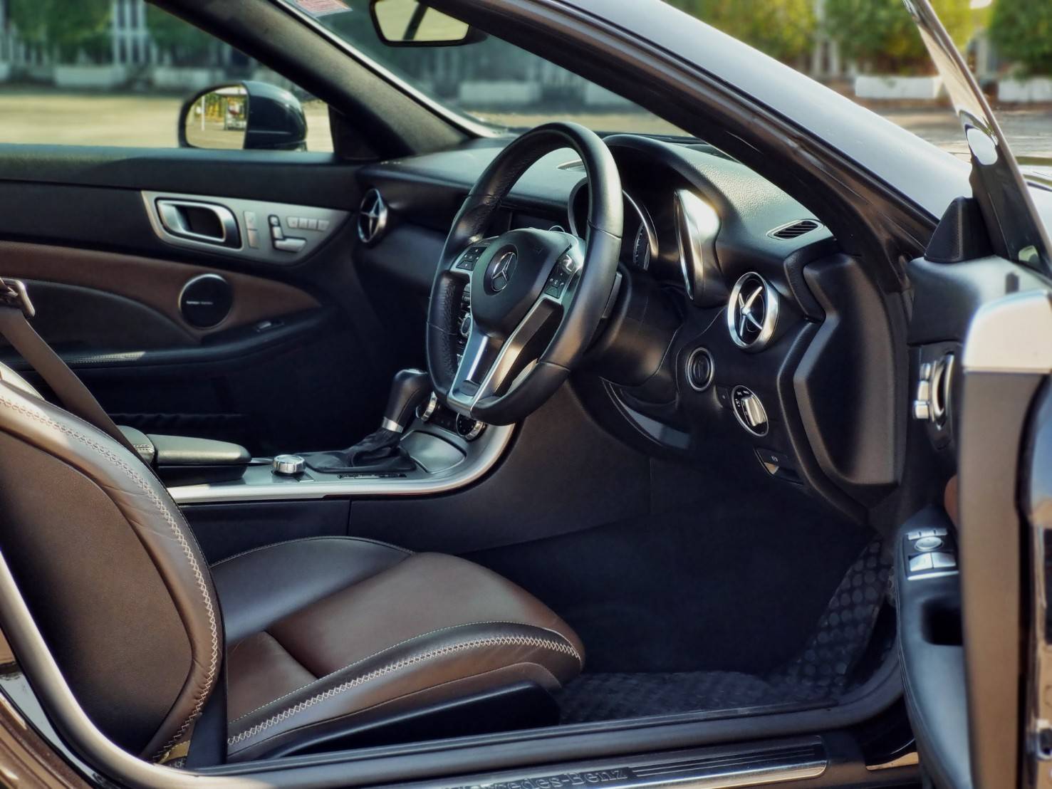 Benz SLK 250 AMG ปี 2012 ไมล์ 7x,xxx km (รูปที่ 15)