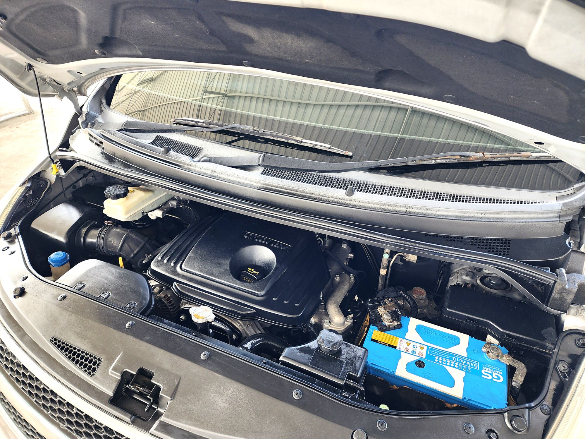 Hyundai H1 2.5 DELUXE A/T ดีเซล ปี 2011 (รูปที่ 17)