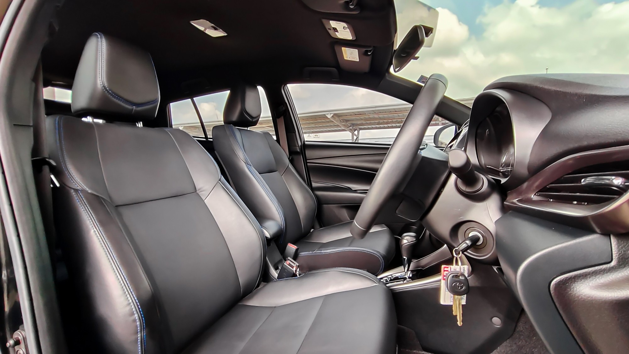 TOYOTA YARIS 1.2 Sport Hatchback A/T ปี 2022 ไมล์ 4,000 กม. (รูปที่ 8)