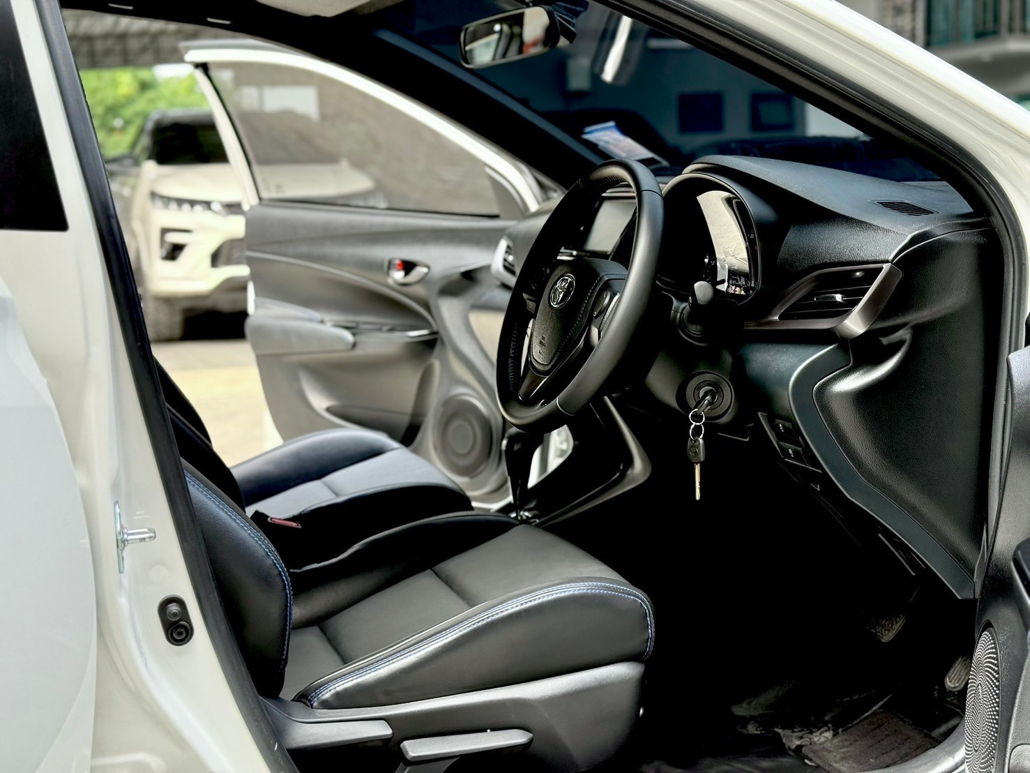 Toyota Yaris 1.2 Sport ปี 2023 auto ไมล์ 1 หมื่น (รูปที่ 15)