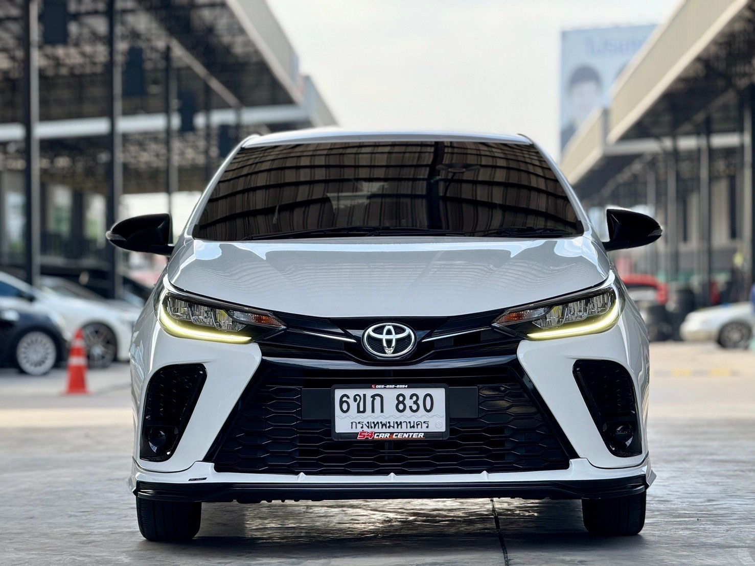 Toyota Yaris 1.2 Sport ปี 2023 auto ไมล์ 1 หมื่น (รูปที่ 9)