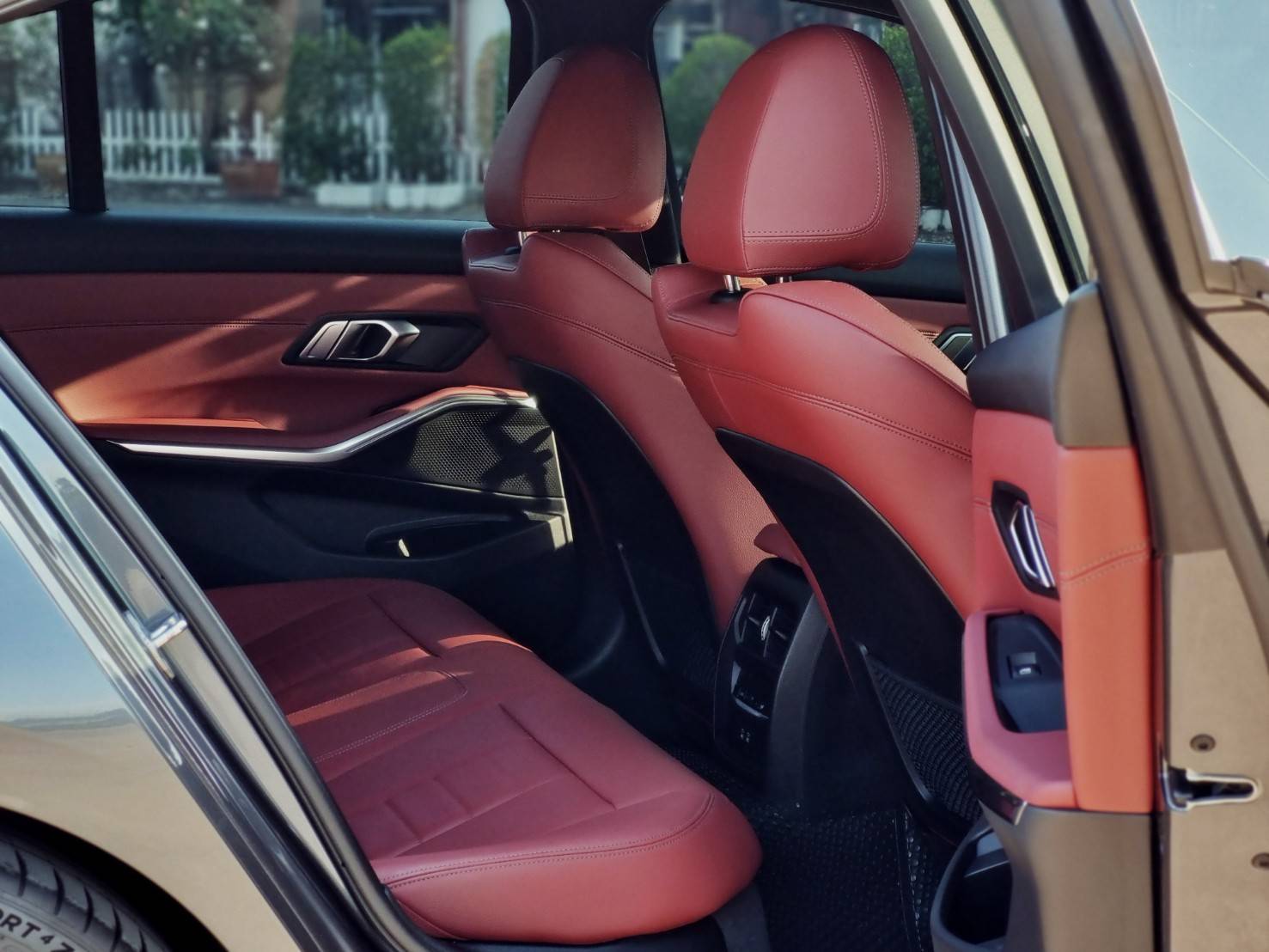 BMW 320d M-Sport ปี 2022 ไมล์ 69,xxx km (รูปที่ 13)