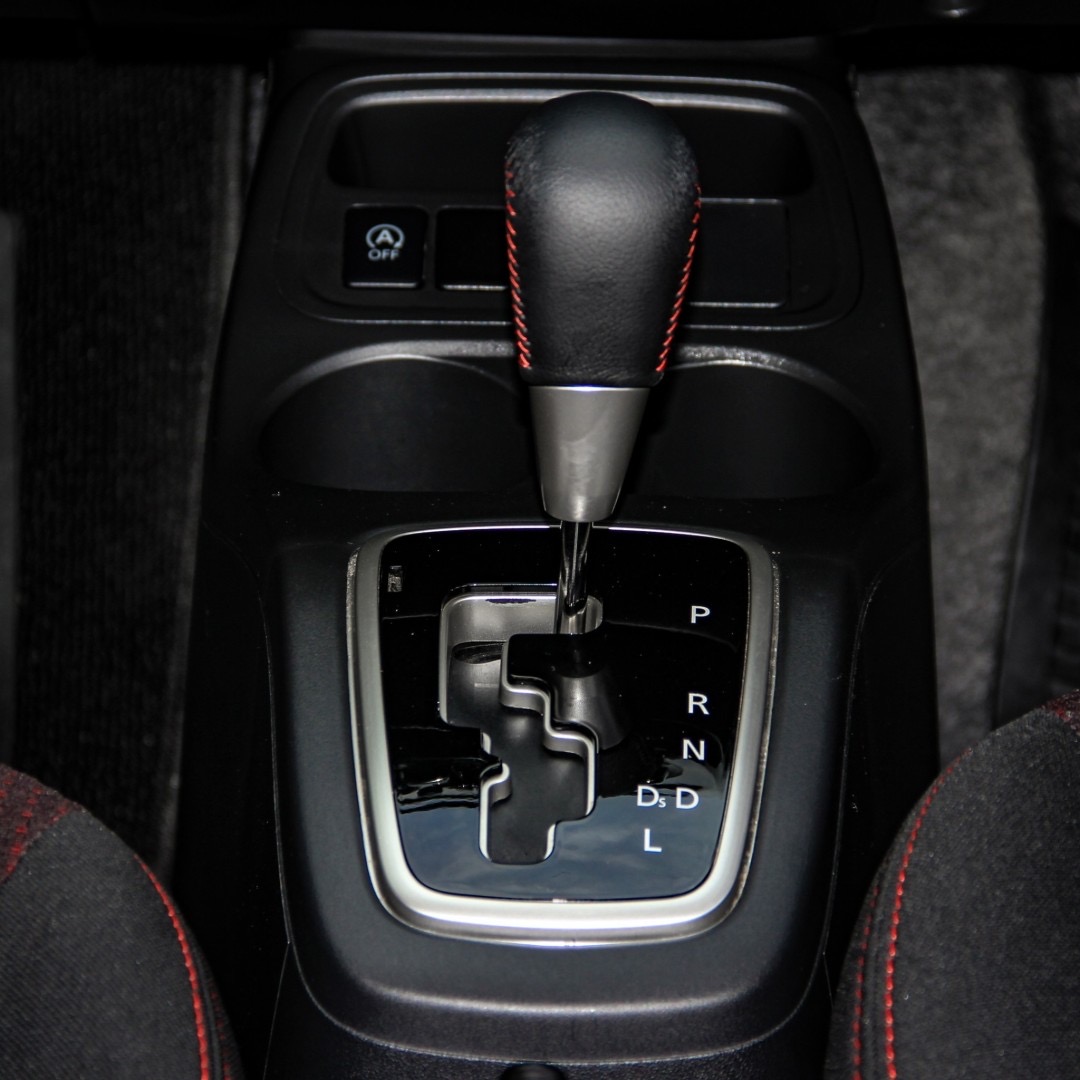 2022 Mitsubishi Attrage สีแดง (รูปที่ 13)