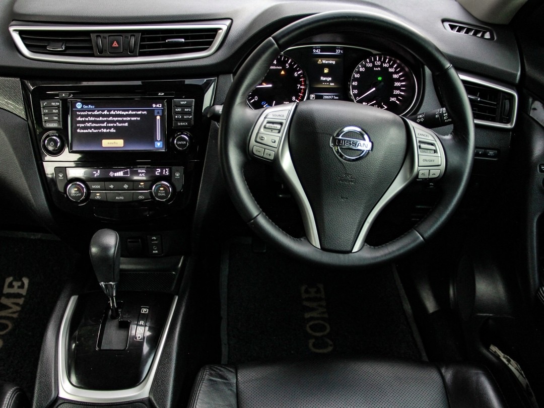 2016 Nissan X-trail สีขาว (รูปที่ 13)