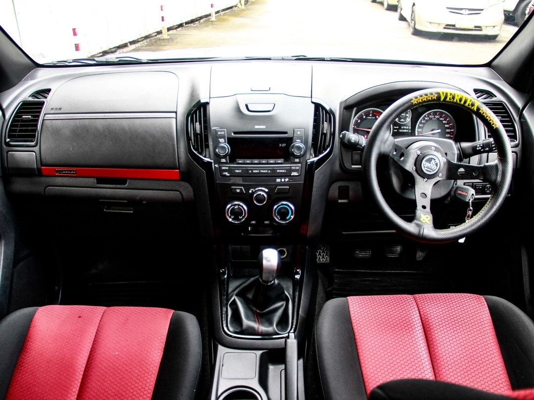2019 Isuzu D-Max CAB4 สีขาว (รูปที่ 8)