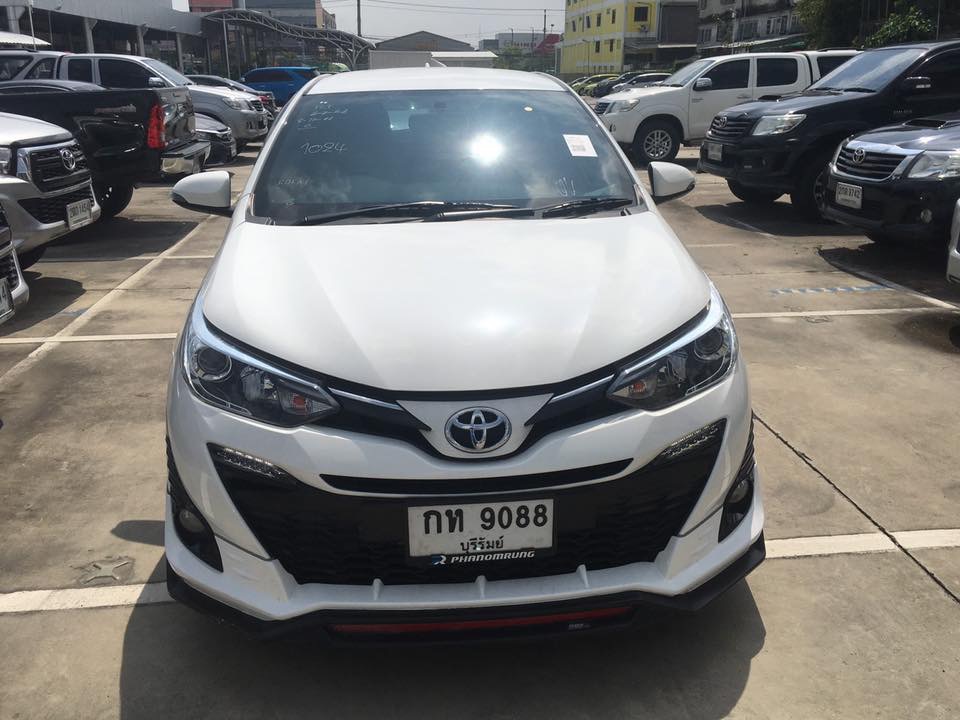 Toyota Yaris ปี 2018 สีขาว (รูปที่ 2)