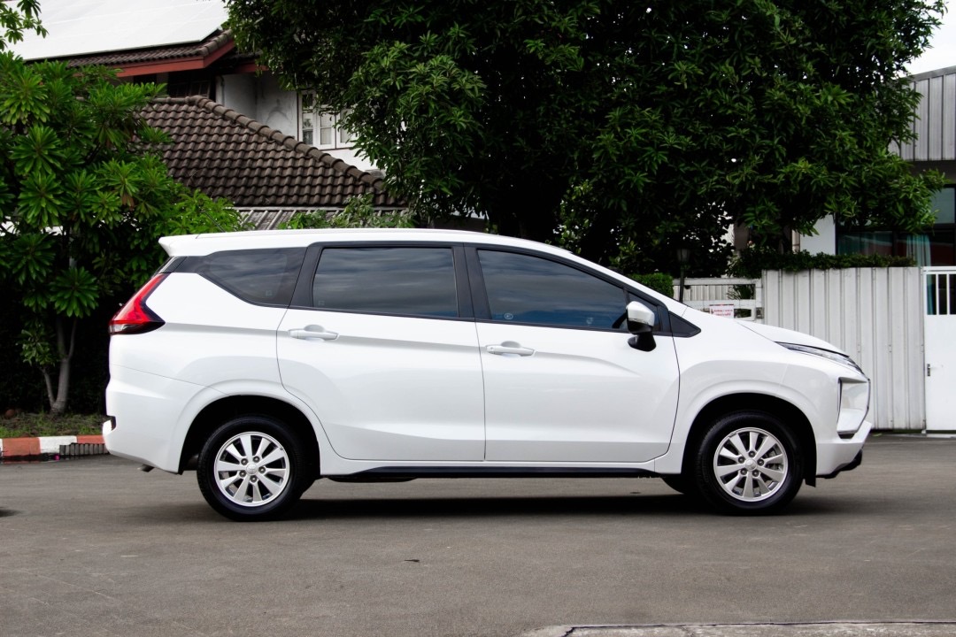 2018 Mitsubishi Xpander สีขาว (รูปที่ 5)