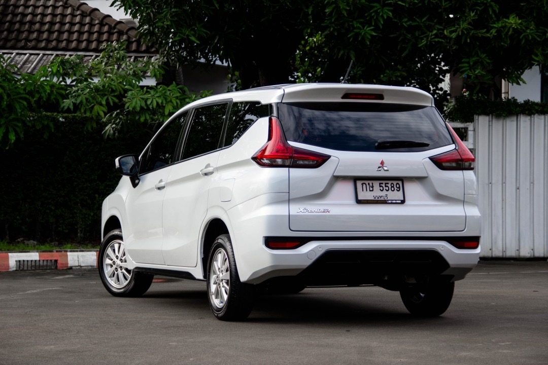 2018 Mitsubishi Xpander สีขาว (รูปที่ 13)