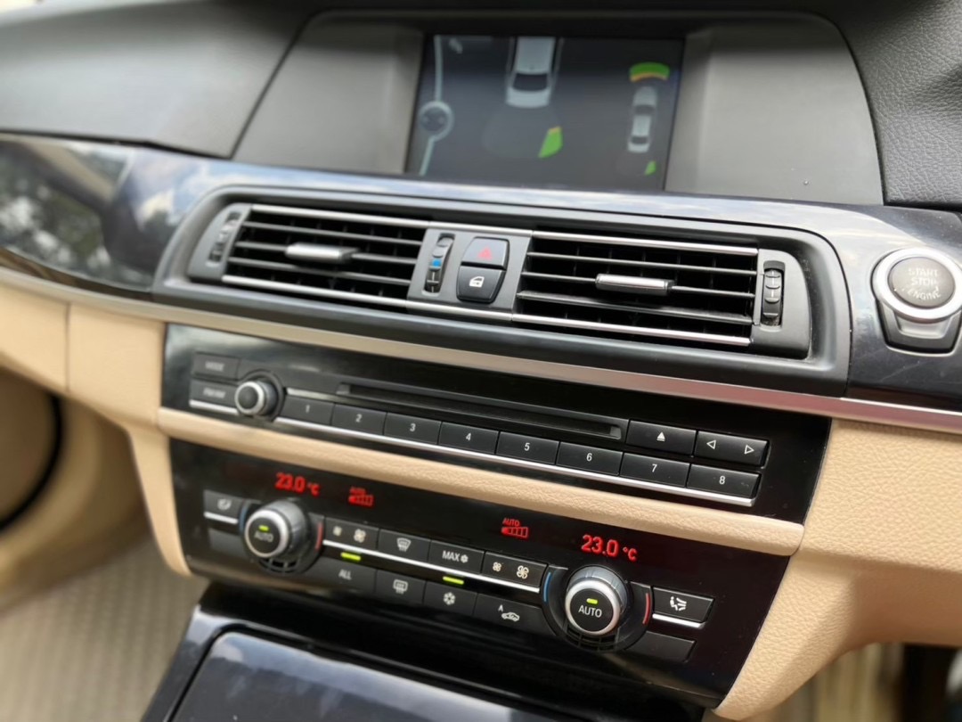 2012 BMW 5 Series F10 523i สีทอง (รูปที่ 15)