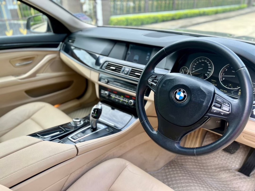 2012 BMW 5 Series F10 523i สีทอง (รูปที่ 11)