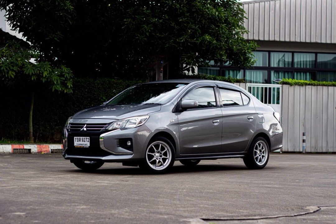 2020 Mitsubishi Attrage สีเทา