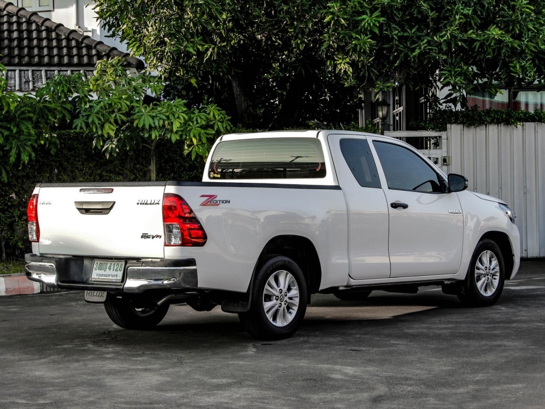 2021 Toyota Hilux Revo Smart cab สีขาว (รูปที่ 6)