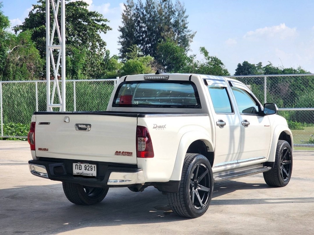 2011 Isuzu D-Max Hi-Lander (4 ประตู) สีขาว (รูปที่ 9)