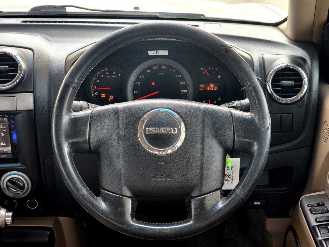 2011 Isuzu D-Max Hi-Lander (4 ประตู) สีขาว (รูปที่ 14)