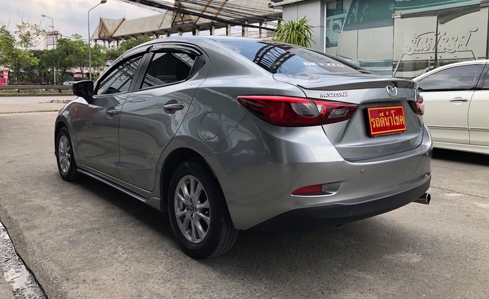 Mazda 2 Sedan (4 ประตู) ปี 2016 สีเทา (รูปที่ 5)